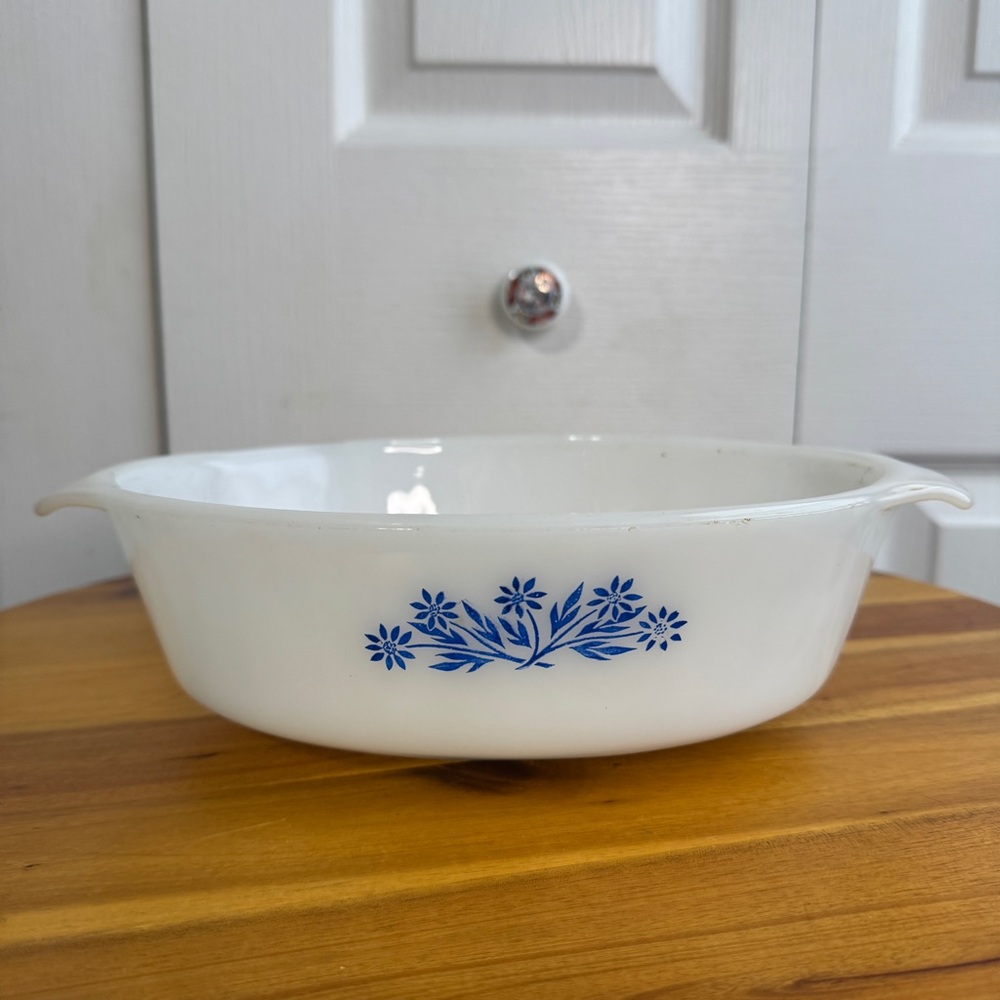 Anchor Hocking Fire King Blue Cornflower baking dish 1960s